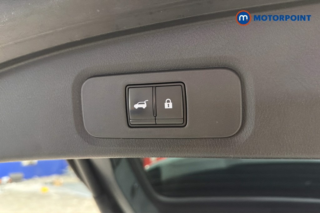 Nissan Qashqai Tekna Automatic Petrol-Electric Hybrid SUV - Stock Number (1636086) - 35th supplementary image