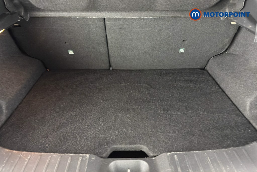 Nissan Juke Tekna Automatic Petrol SUV - Stock Number (1636125) - 33rd supplementary image