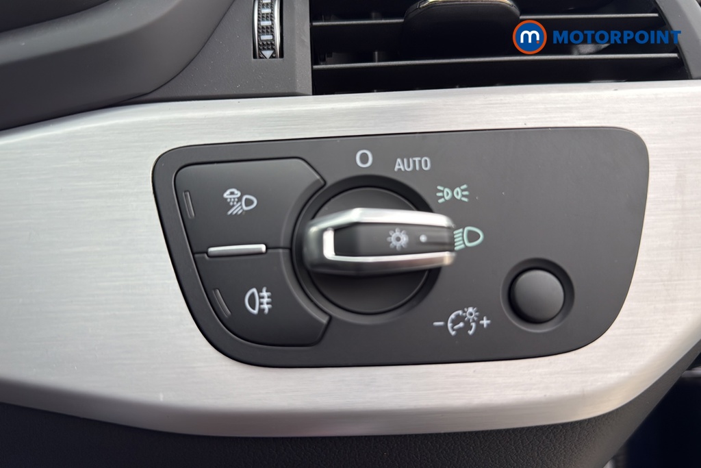 Audi A4 S Line Automatic Petrol Estate - Stock Number (1636202) - 11th supplementary image