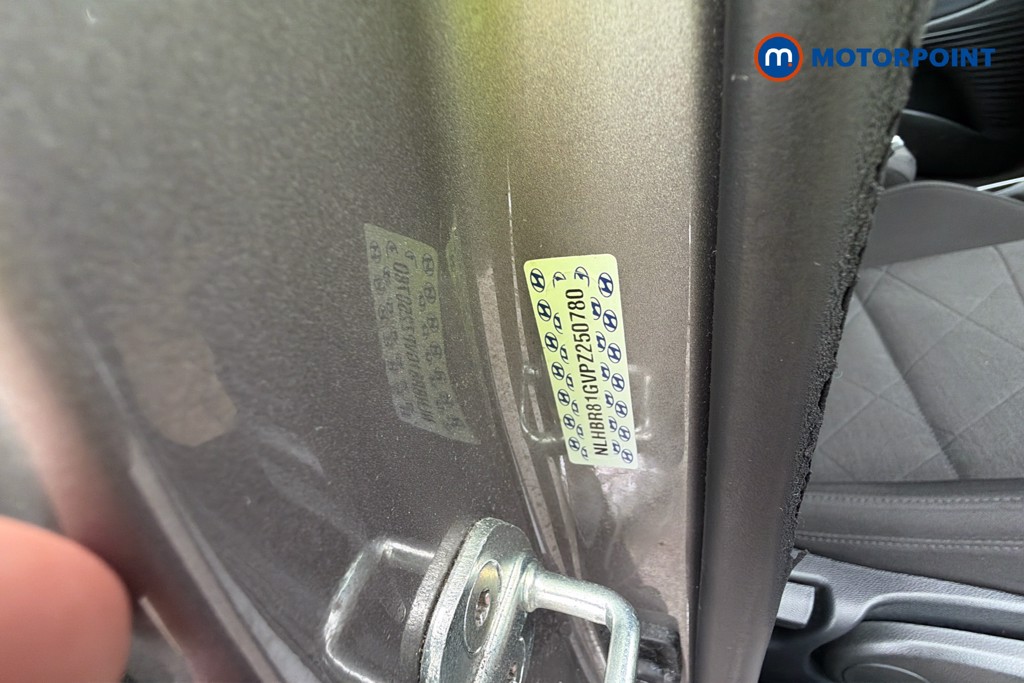 Hyundai Bayon Premium Automatic Petrol SUV - Stock Number (1636339) - 19th supplementary image
