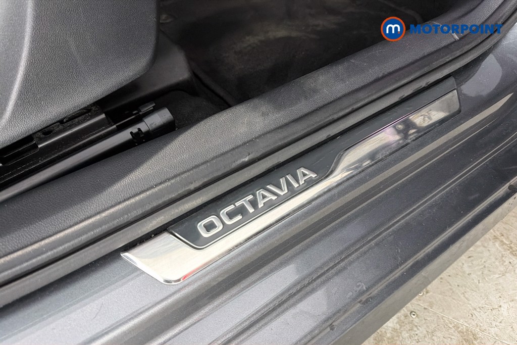 Skoda Octavia Sportline Automatic Petrol Estate - Stock Number (1636965) - 27th supplementary image