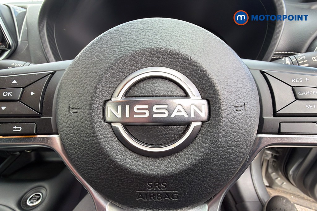 Nissan Juke N-Connecta Manual Petrol SUV - Stock Number (1638168) - 5th supplementary image
