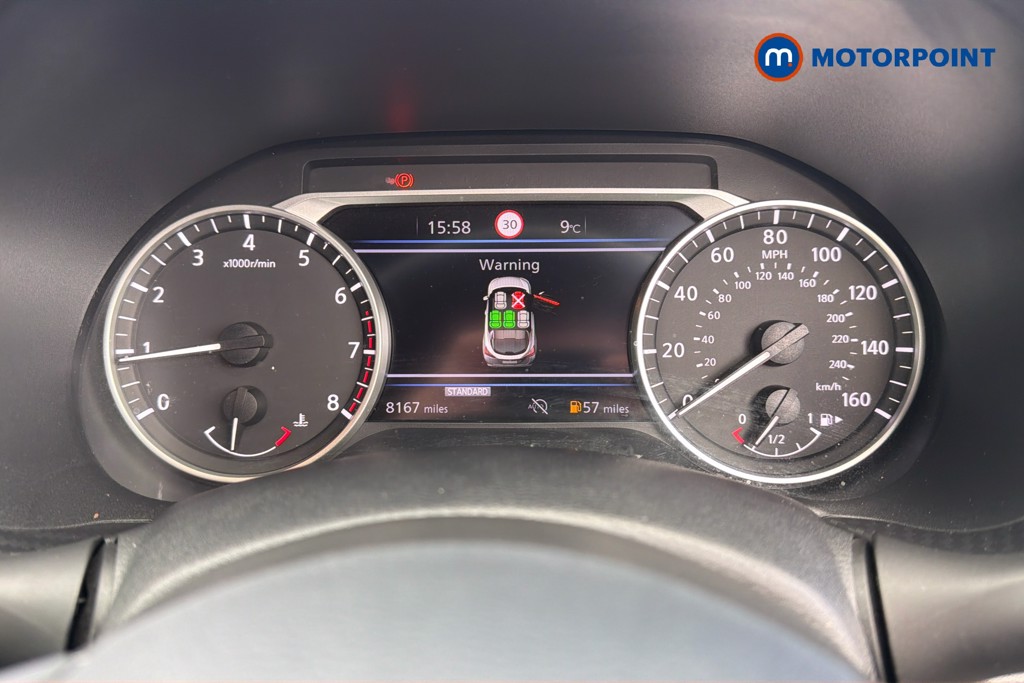 Nissan Juke N-Connecta Manual Petrol SUV - Stock Number (1638168) - 8th supplementary image