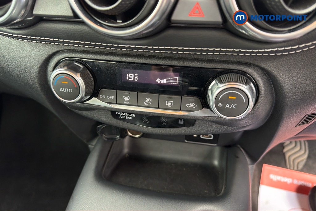 Nissan Juke N-Connecta Manual Petrol SUV - Stock Number (1638168) - 12th supplementary image