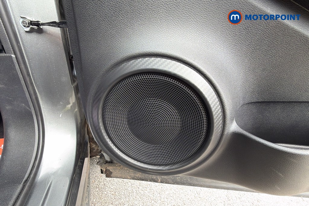 Nissan Juke N-Connecta Manual Petrol SUV - Stock Number (1638168) - 21st supplementary image