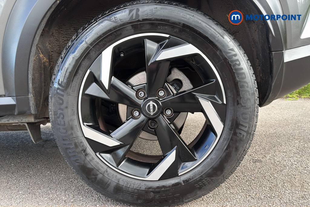 Nissan Juke N-Connecta Manual Petrol SUV - Stock Number (1638168) - 48th supplementary image