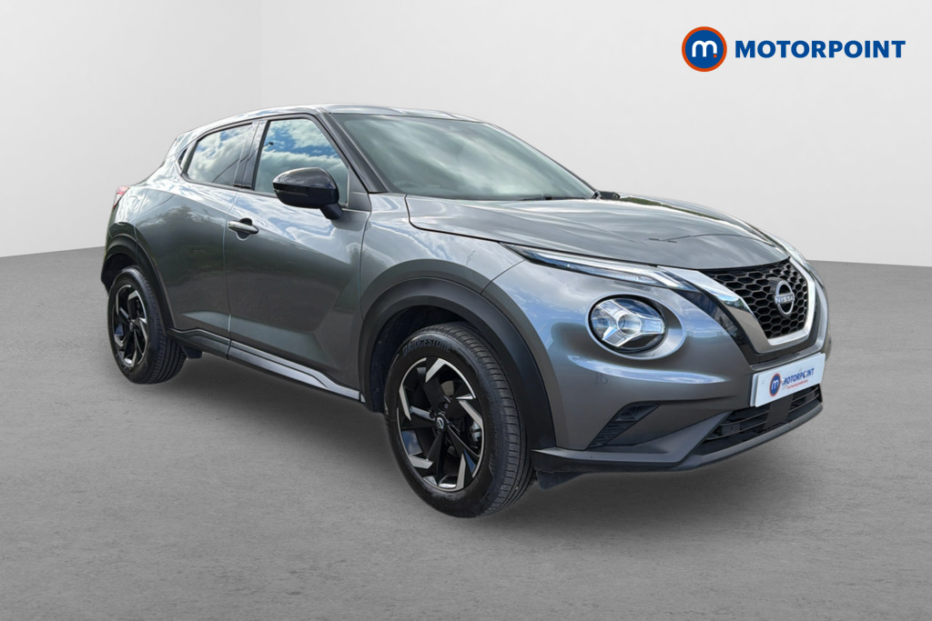 Nissan Juke N-Connecta Manual Petrol SUV - Stock Number (1638168) - Drivers side front corner