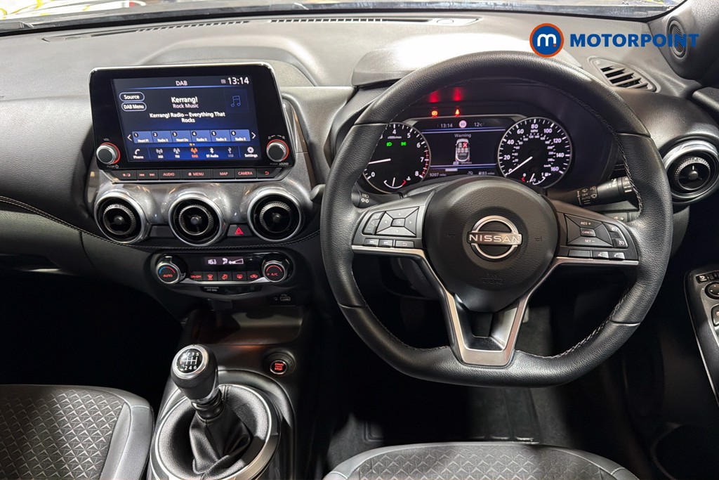 Nissan Juke N-Connecta Manual Petrol SUV - Stock Number (1638171) - 2nd supplementary image