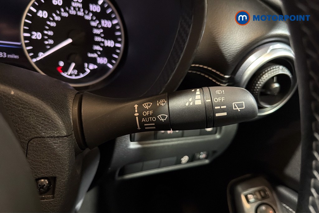 Nissan Juke N-Connecta Manual Petrol SUV - Stock Number (1638171) - 7th supplementary image