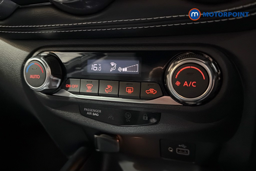Nissan Juke N-Connecta Manual Petrol SUV - Stock Number (1638171) - 12th supplementary image
