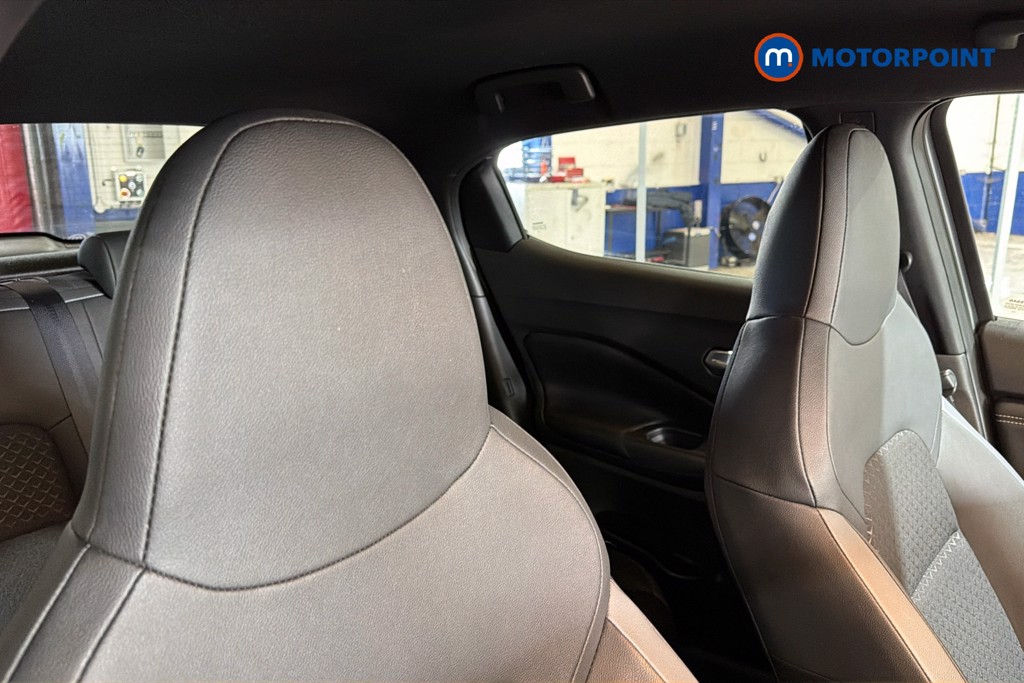 Nissan Juke N-Connecta Manual Petrol SUV - Stock Number (1638171) - 23rd supplementary image
