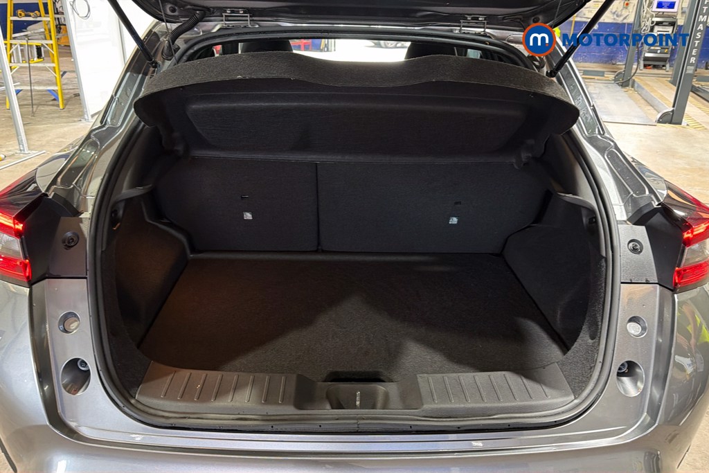 Nissan Juke N-Connecta Manual Petrol SUV - Stock Number (1638171) - 33rd supplementary image