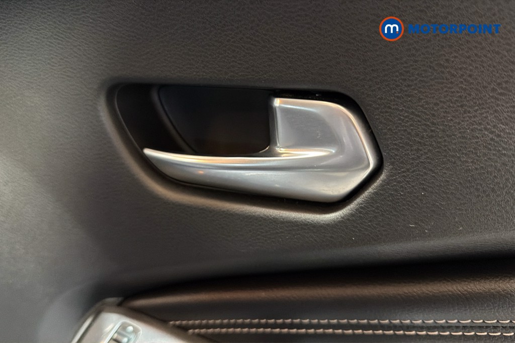 Nissan Juke N-Connecta Manual Petrol SUV - Stock Number (1638171) - 42nd supplementary image