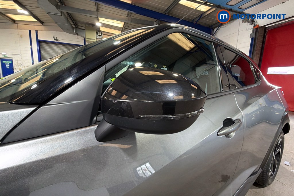 Nissan Juke N-Connecta Manual Petrol SUV - Stock Number (1638171) - 43rd supplementary image