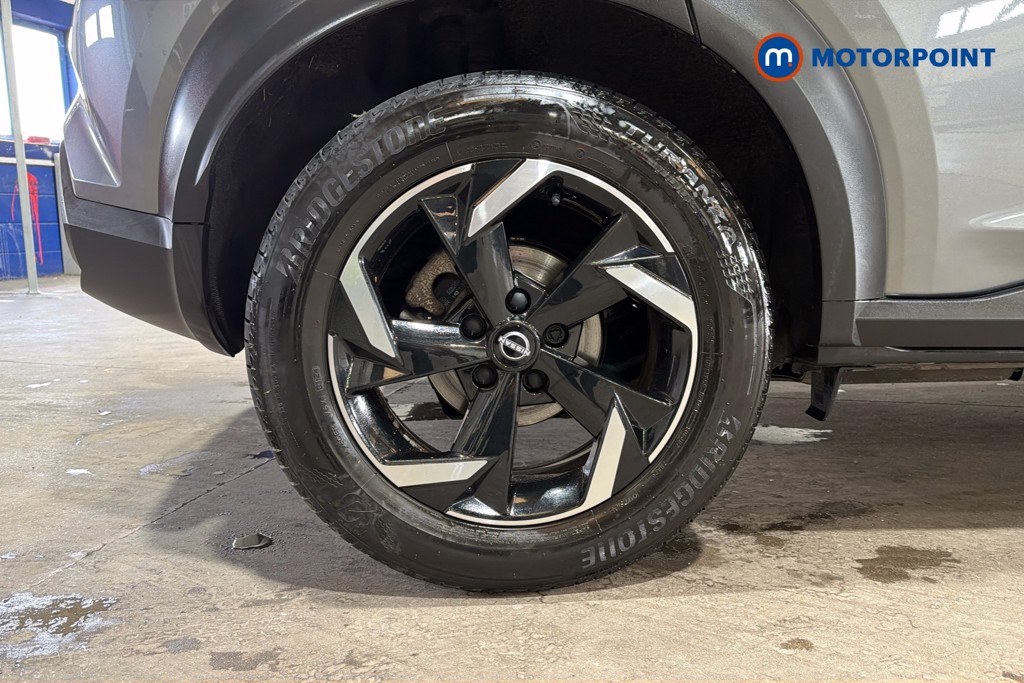 Nissan Juke N-Connecta Manual Petrol SUV - Stock Number (1638171) - 49th supplementary image