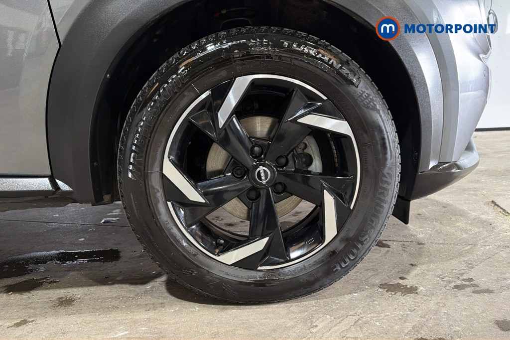 Nissan Juke N-Connecta Manual Petrol SUV - Stock Number (1638171) - 50th supplementary image
