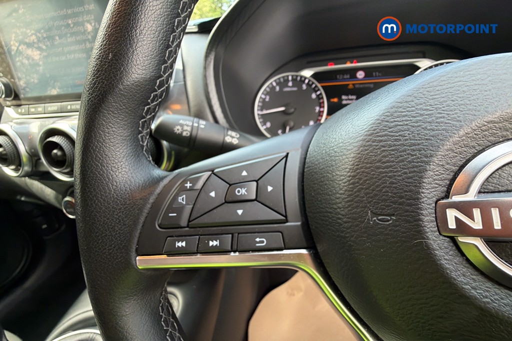 Nissan Juke N-Connecta Manual Petrol SUV - Stock Number (1638174) - 3rd supplementary image