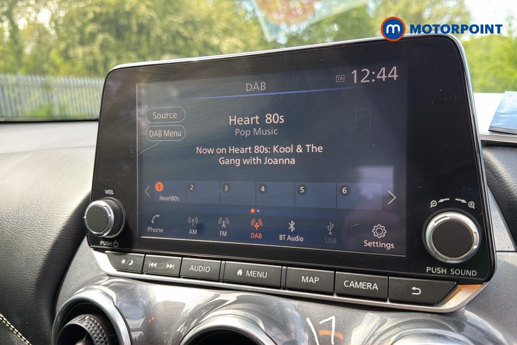 Nissan Juke N-Connecta Manual Petrol SUV - Stock Number (1638174) - 9th supplementary image