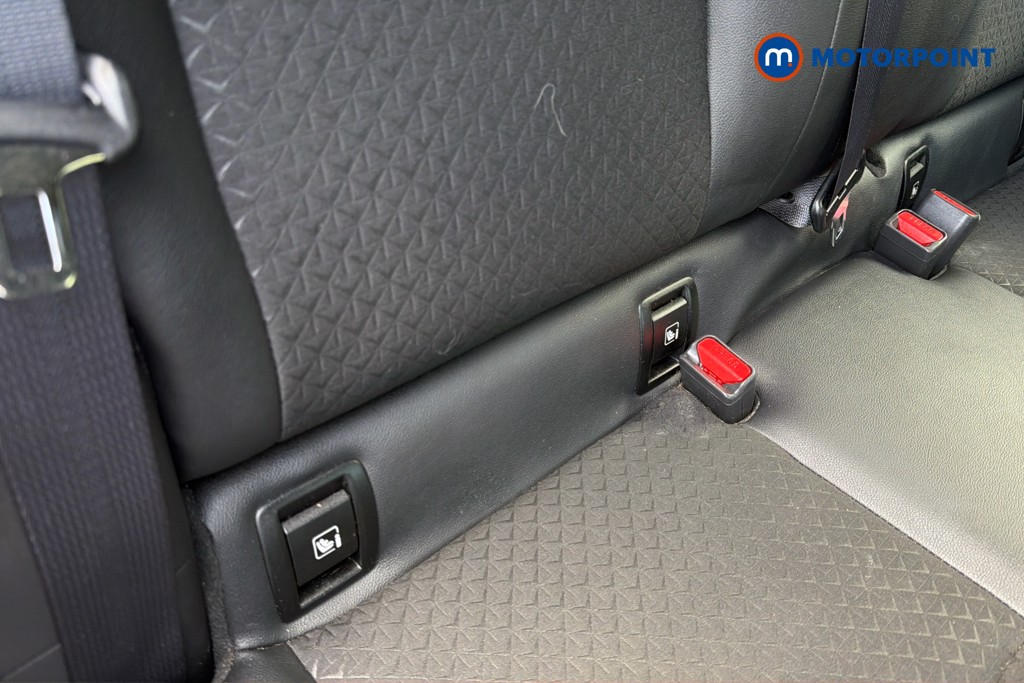 Nissan Juke N-Connecta Manual Petrol SUV - Stock Number (1638174) - 29th supplementary image