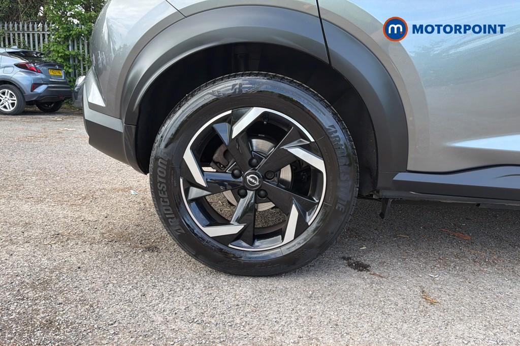 Nissan Juke N-Connecta Manual Petrol SUV - Stock Number (1638174) - 49th supplementary image