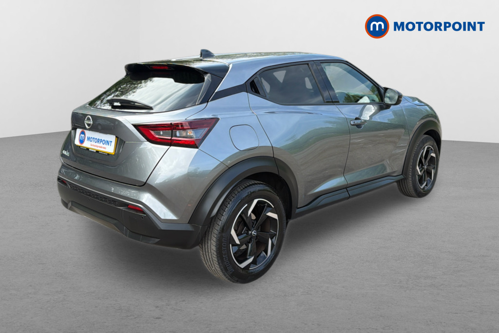 Nissan Juke N-Connecta Manual Petrol SUV - Stock Number (1638174) - Drivers side rear corner