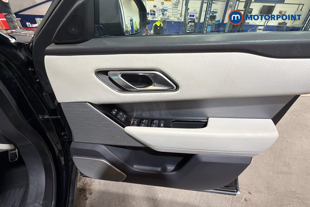 Land Rover Range Rover Velar R-Dynamic Se Automatic Diesel SUV - Stock Number (1638241) - 19th supplementary image