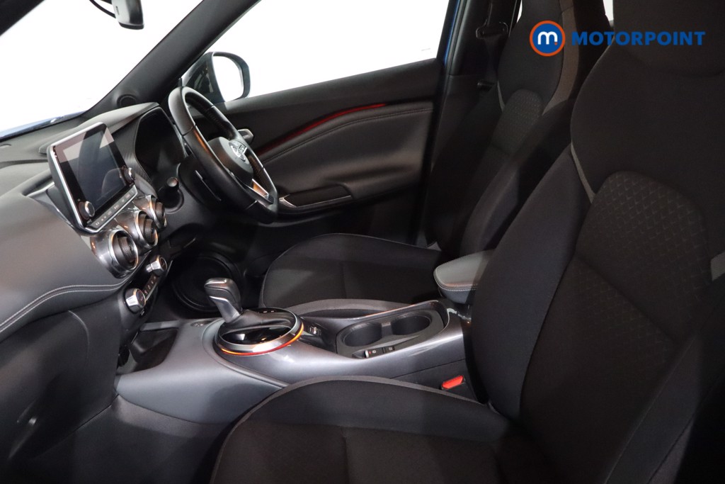 Nissan Juke N-Connecta Automatic Petrol SUV - Stock Number (1638595) - 4th supplementary image