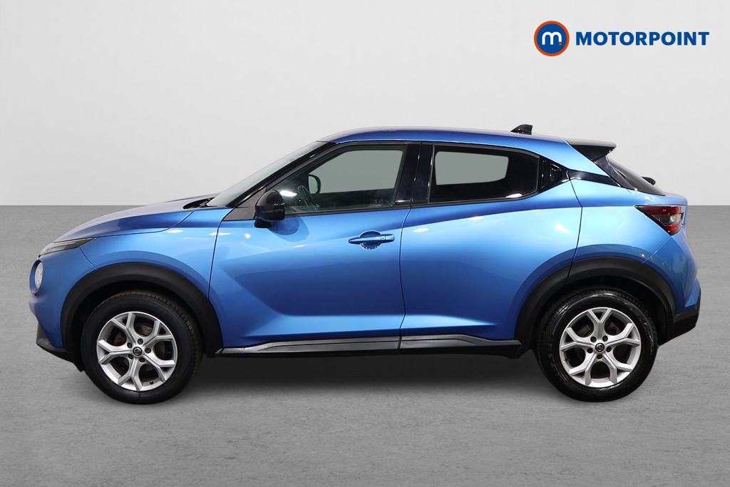 Nissan Juke N-Connecta Automatic Petrol SUV - Stock Number (1638595) - Passenger side