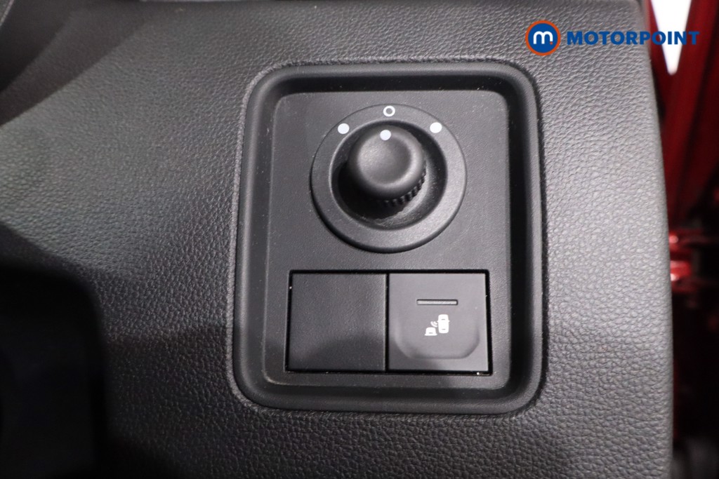 Dacia Duster Techroad Manual Petrol SUV - Stock Number (1638839) - 16th supplementary image