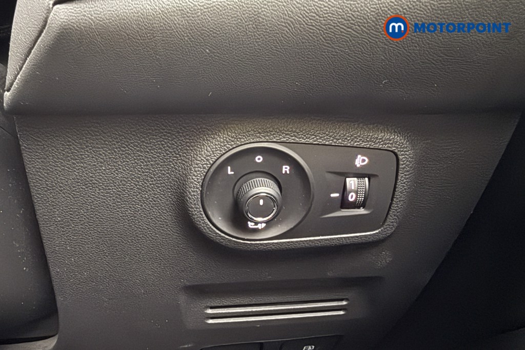 Mg Motor Uk ZS Exclusive Manual Petrol SUV - Stock Number (1639097) - 16th supplementary image