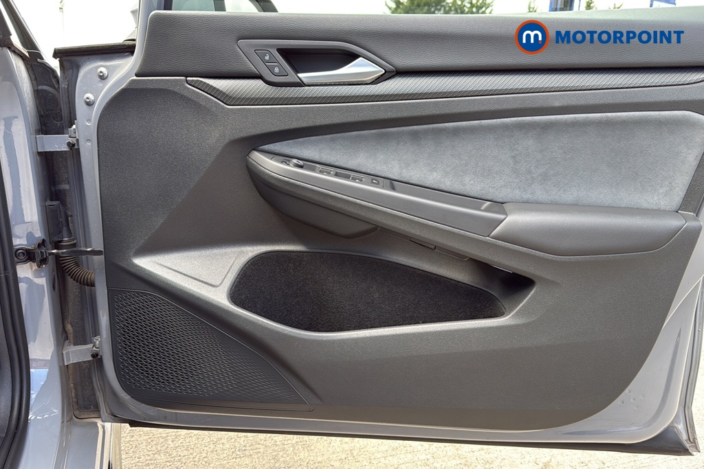 Volkswagen Golf R-Line Manual Petrol Hatchback - Stock Number (1639678) - 18th supplementary image