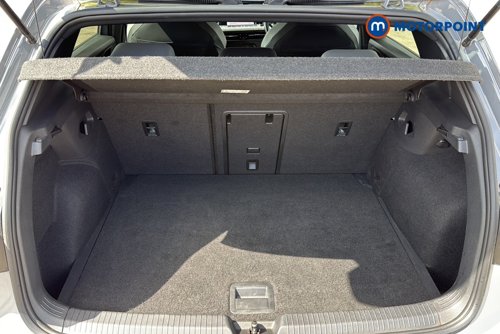 Volkswagen Golf R-Line Manual Petrol Hatchback - Stock Number (1639678) - 30th supplementary image