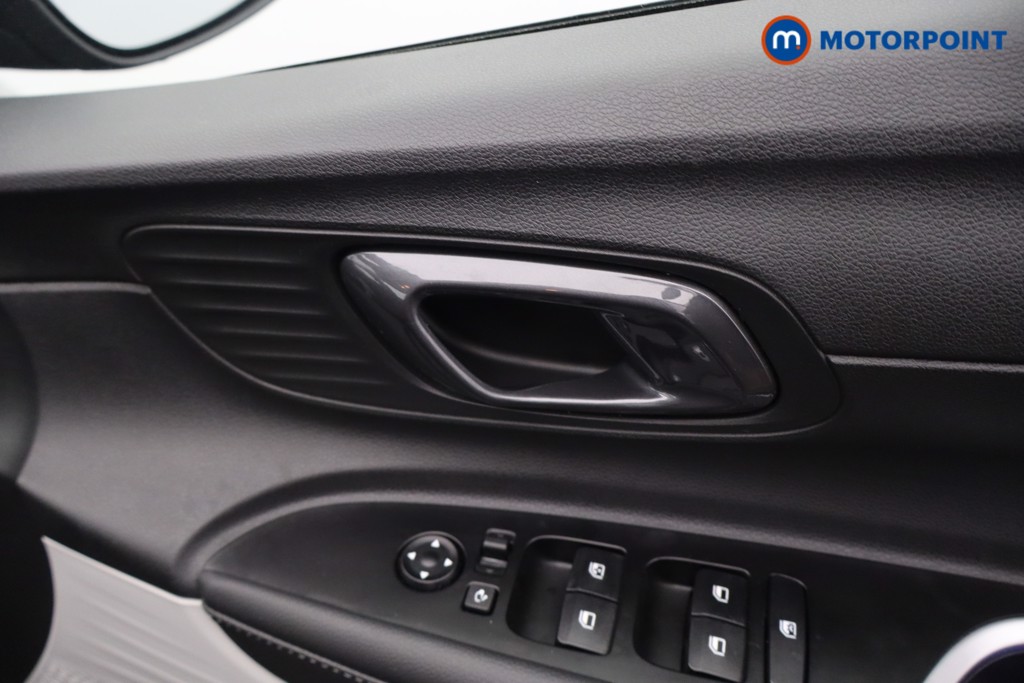 Hyundai I20 Ultimate Manual Petrol Hatchback - Stock Number (1639875) - 14th supplementary image