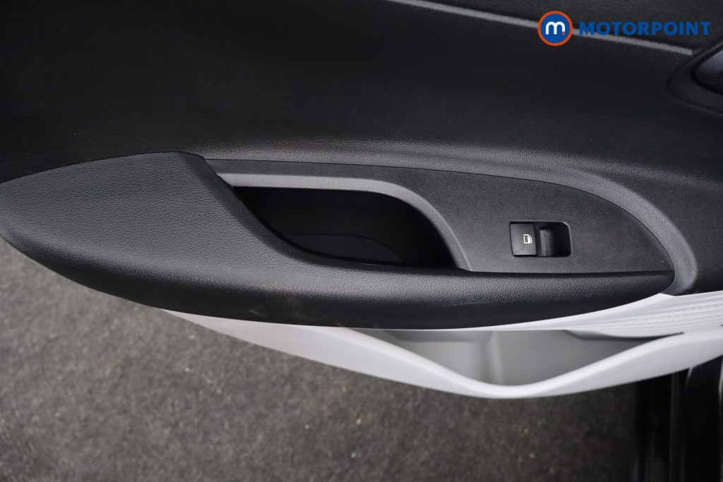 Hyundai I20 Ultimate Manual Petrol Hatchback - Stock Number (1639875) - 24th supplementary image