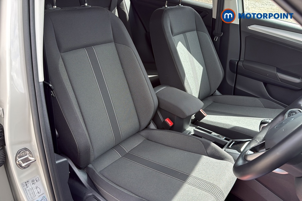 Volkswagen T-Roc Match Manual Petrol SUV - Stock Number (1640011) - 22nd supplementary image