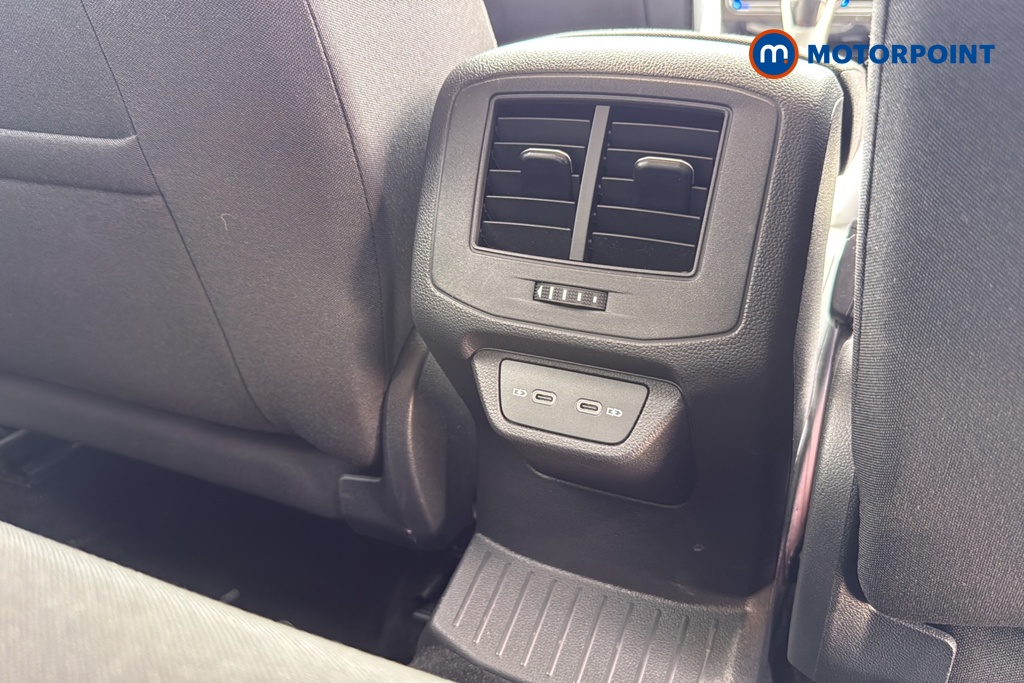 Volkswagen T-Roc Match Manual Petrol SUV - Stock Number (1640011) - 28th supplementary image