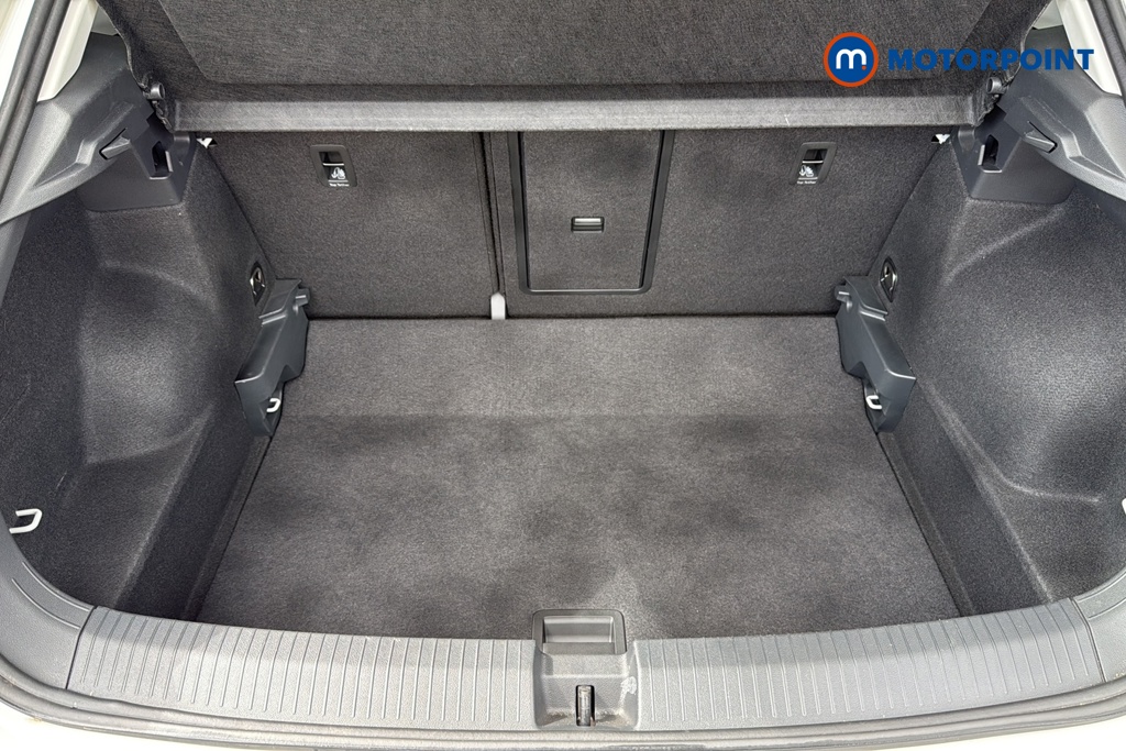 Volkswagen T-Roc Match Manual Petrol SUV - Stock Number (1640011) - 30th supplementary image
