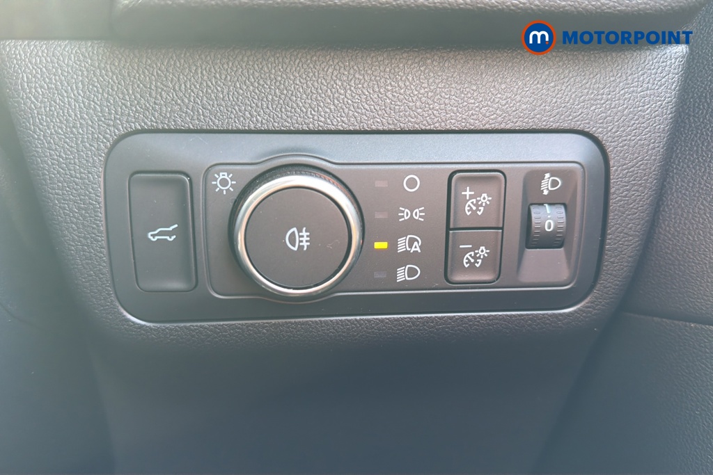 Ford Kuga St-Line Automatic Petrol-Electric Hybrid SUV - Stock Number (1640217) - 11th supplementary image