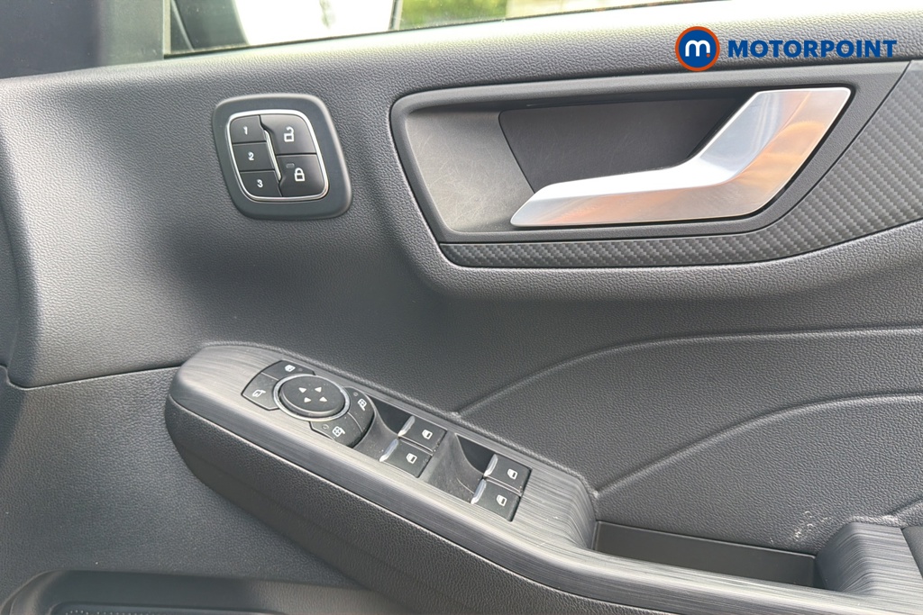 Ford Kuga St-Line Automatic Petrol-Electric Hybrid SUV - Stock Number (1640217) - 19th supplementary image