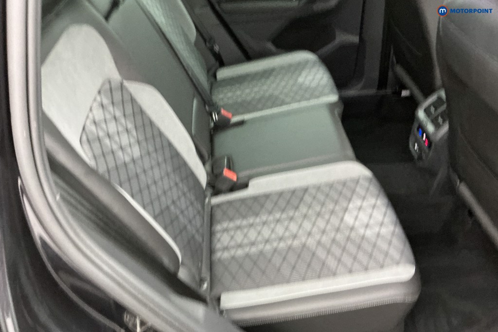 Volkswagen Tiguan R-Line Automatic Petrol SUV - Stock Number (1640244) - 4th supplementary image