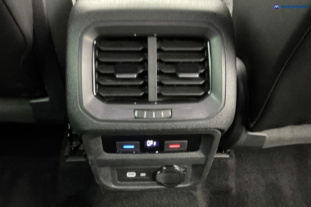 Volkswagen Tiguan R-Line Automatic Petrol SUV - Stock Number (1640244) - 10th supplementary image