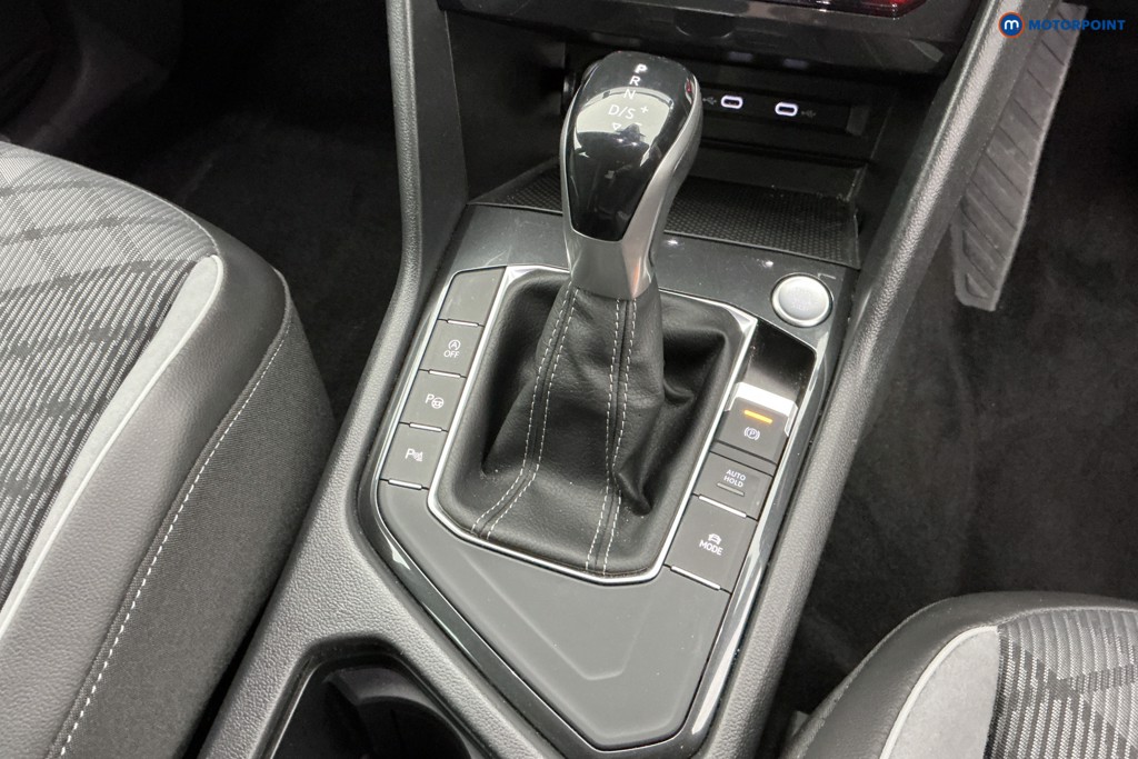Volkswagen Tiguan R-Line Automatic Petrol SUV - Stock Number (1640244) - 15th supplementary image