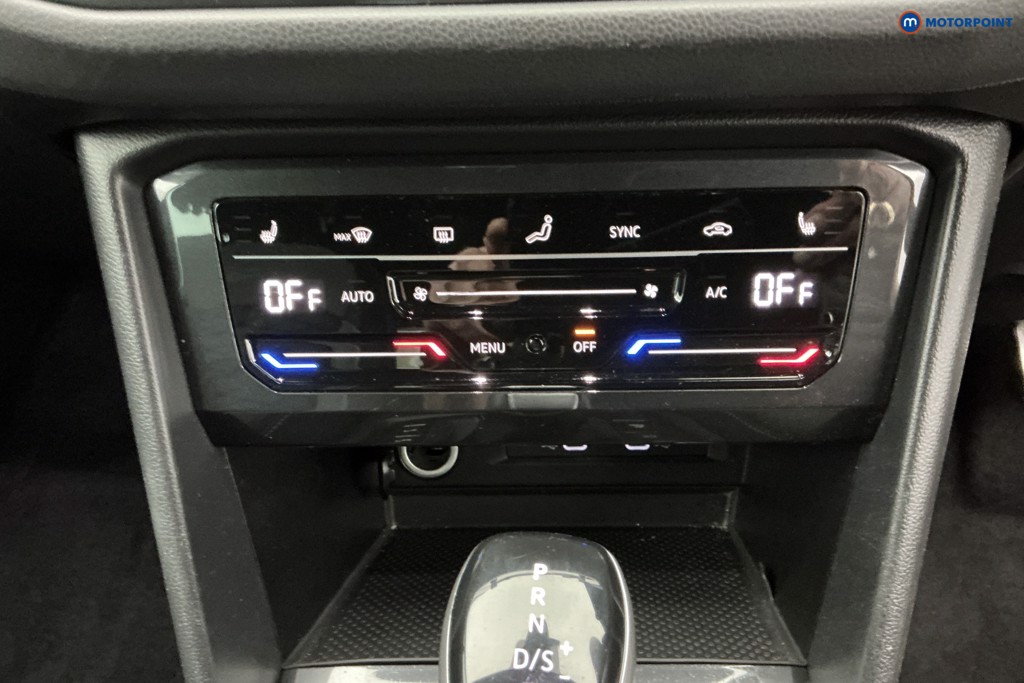 Volkswagen Tiguan R-Line Automatic Petrol SUV - Stock Number (1640244) - 17th supplementary image