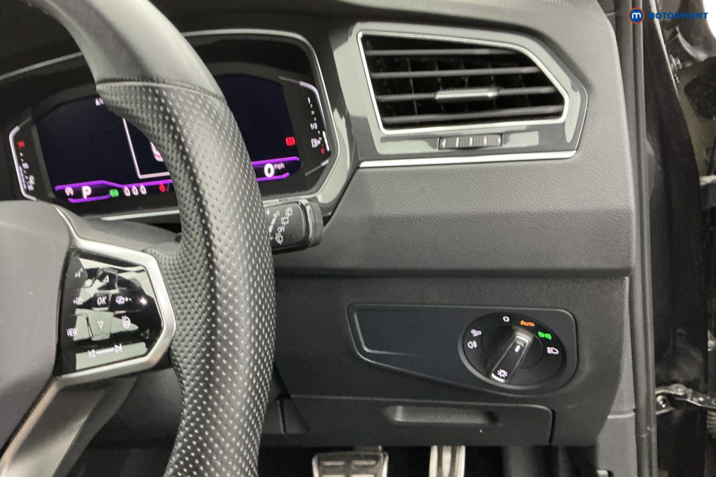 Volkswagen Tiguan R-Line Automatic Petrol SUV - Stock Number (1640244) - 22nd supplementary image