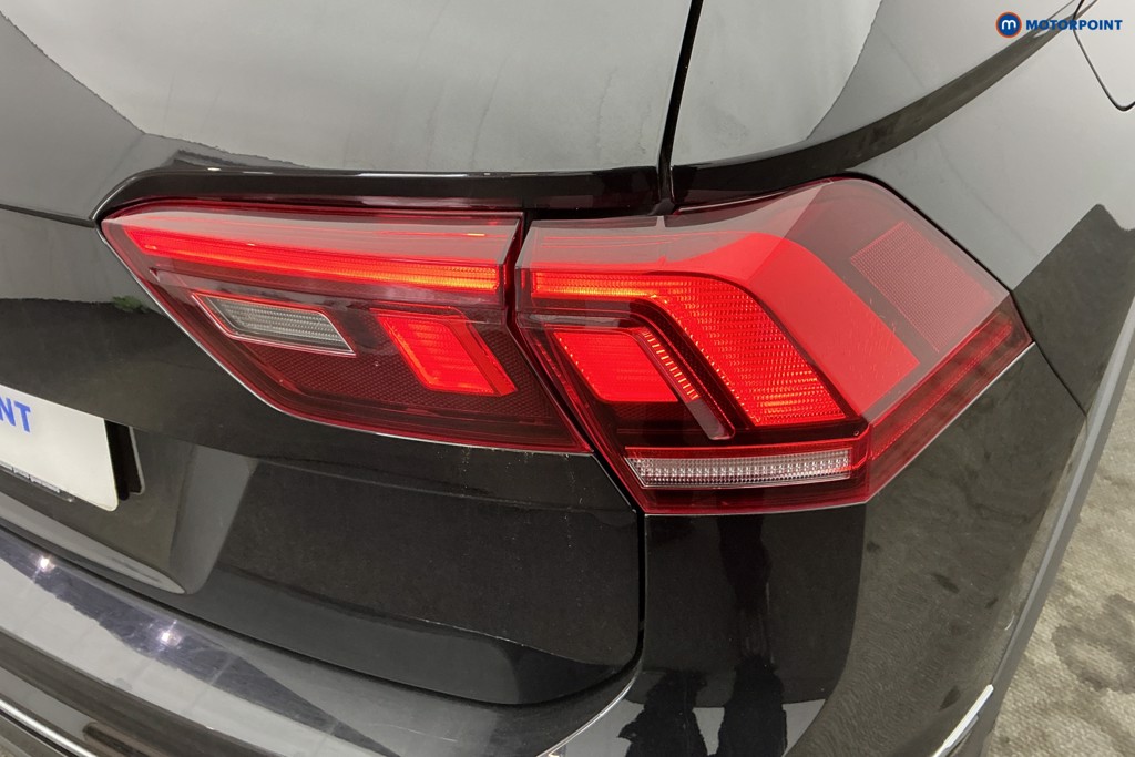 Volkswagen Tiguan R-Line Automatic Petrol SUV - Stock Number (1640244) - 30th supplementary image