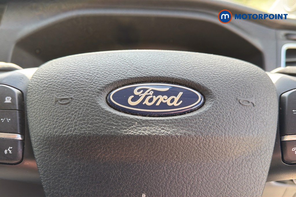 Ford Transit Limited Automatic Diesel Medium Roof Van - Stock Number (1640347) - 5th supplementary image