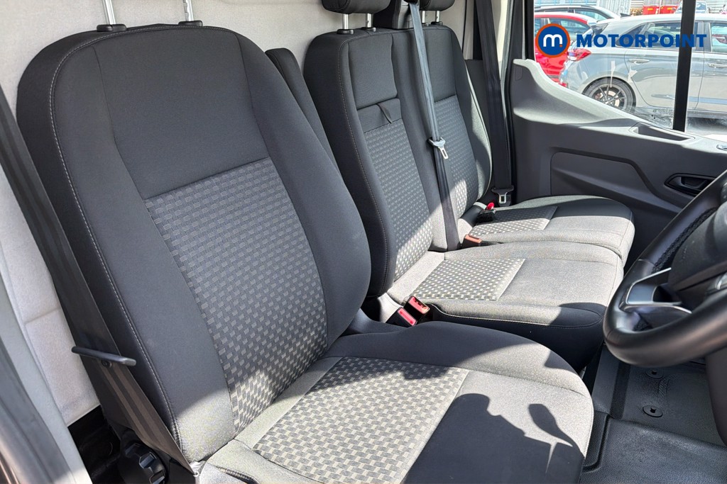 Ford Transit Limited Automatic Diesel Medium Roof Van - Stock Number (1640347) - 22nd supplementary image