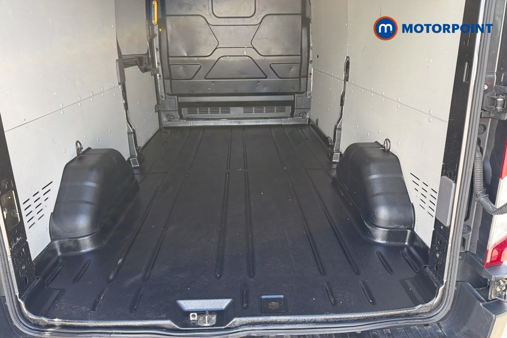 Ford Transit Limited Automatic Diesel Medium Roof Van - Stock Number (1640347) - 33rd supplementary image