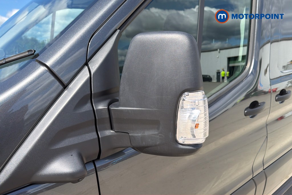 Ford Transit Limited Automatic Diesel Medium Roof Van - Stock Number (1640347) - 43rd supplementary image