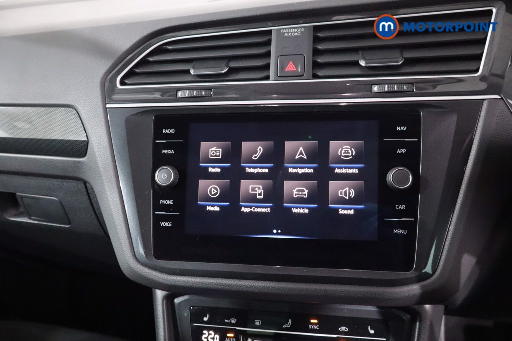 Volkswagen Tiguan Elegance Automatic Petrol SUV - Stock Number (1640434) - 2nd supplementary image